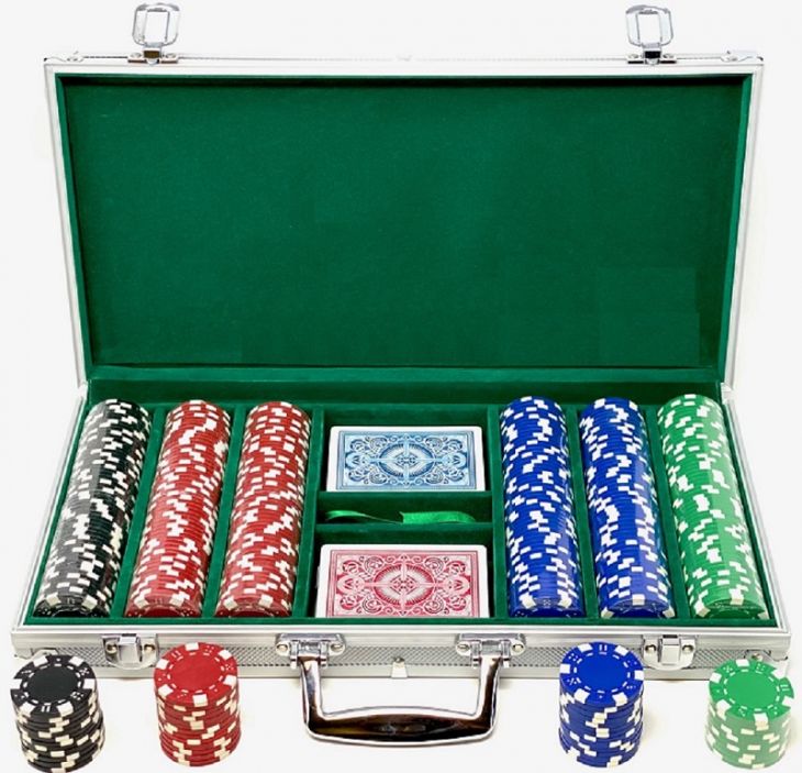 Kem Poker Chip Set: 300 11.5 Gram Dice Chips, Red and Blue Kem Arrow Decks in Aluminum Case main image